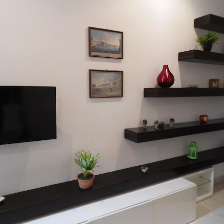 Giomar Appartement Napels Buitenkant foto