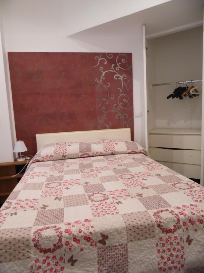 Giomar Appartement Napels Buitenkant foto